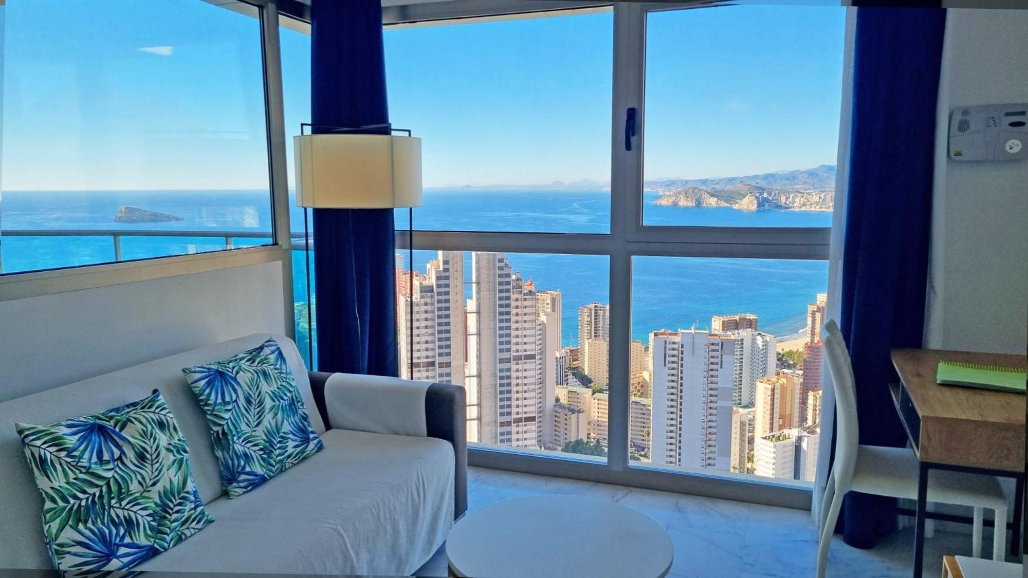 Highrise Apartment With Private Terrace & Sea Views - 34Th Floor Benidorm Luaran gambar