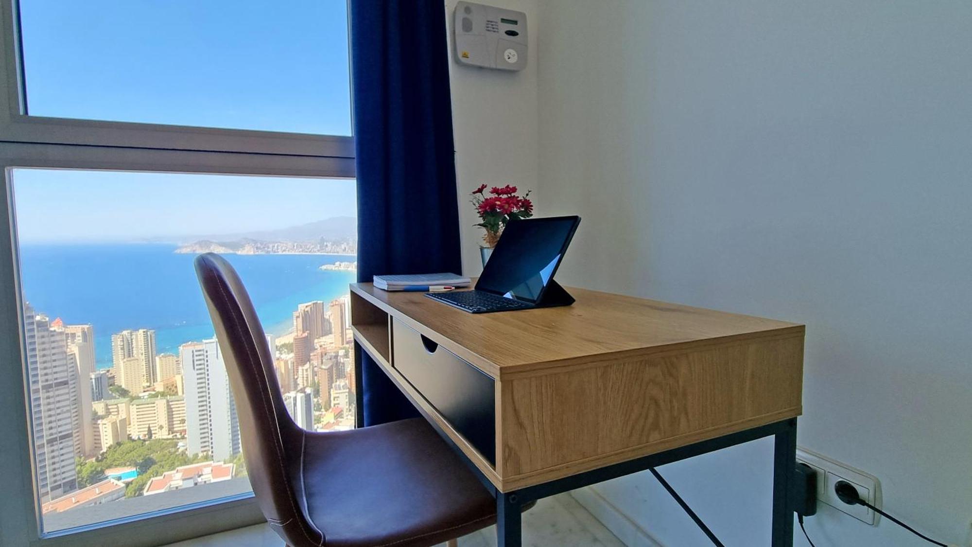 Highrise Apartment With Private Terrace & Sea Views - 34Th Floor Benidorm Luaran gambar